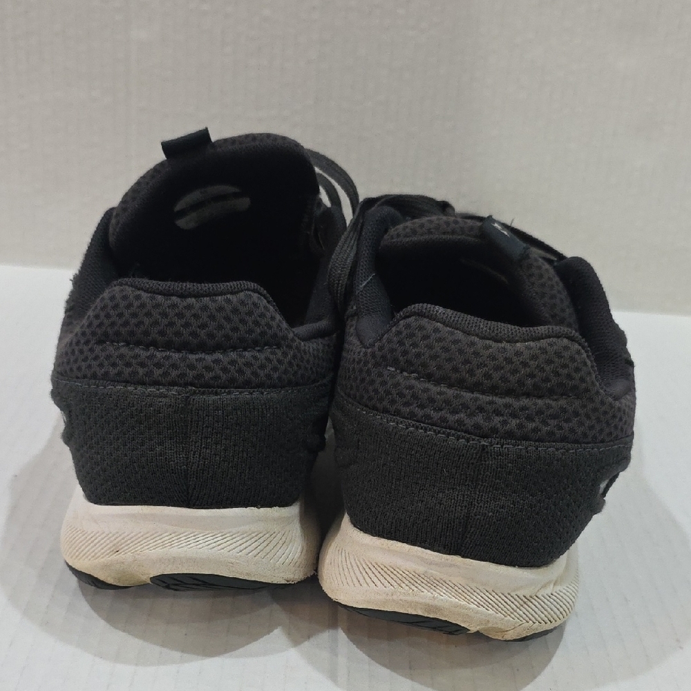 Ultra Escalante Mens Black Athletic Shoes with White Sole Size 11 - Picture 6 of 9